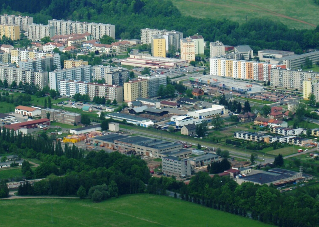 Letecký pohled na sídliště Zelená Louka, Trutnov